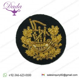 blazer badge pipe major gold on dark green small