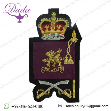 Drill Sergeant's Arm Badge - Welsh Guards Full Size Flag Dragon Swords Queen's Crown. Bullion wire-embroidered Warrant Officer