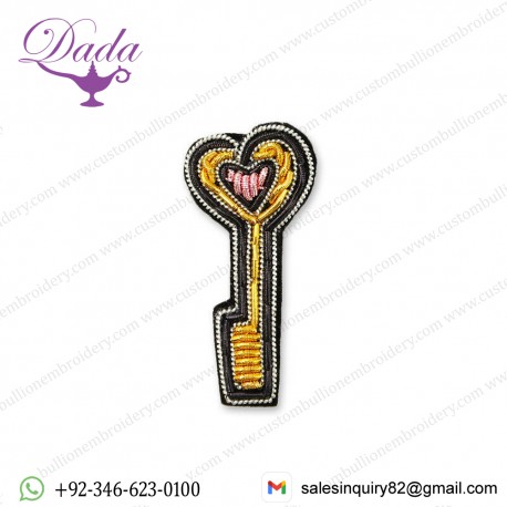 brooch hand embroidery