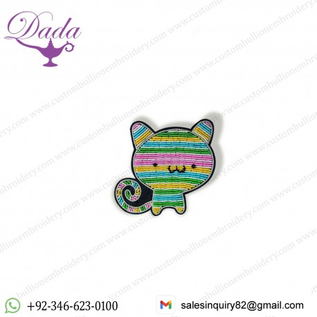 China Fashionable  hand made custom brooch embroidery patch clothing badge