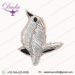 Spot Custom India Metallic Wire Hand Embroidery Military Bag Cap Shield Shape Bird Badge silver