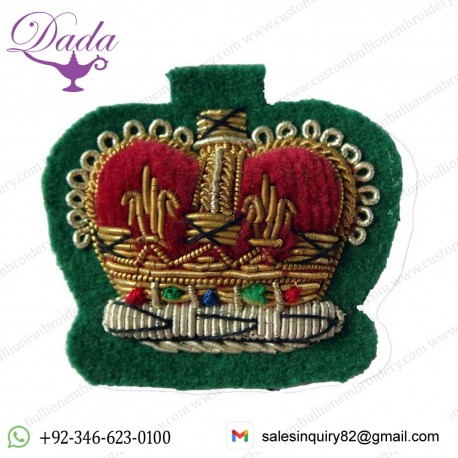 WO2 Gold On INT Corps. Green, Mess Dress Badge