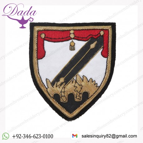 YALE DRAMA SCHOOL BADGE