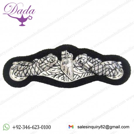 HAT CAP BADGE US NAVY SUBMARINE HAND EMBROIDERED NEW SILVER BULLION BADGE
