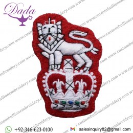 Badges Army Beret Badge white on Red